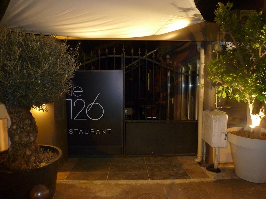 Hotel Le 126 Fréjus Exterior photo